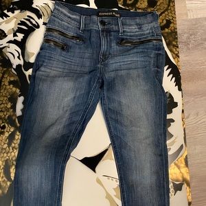 Express jeans!